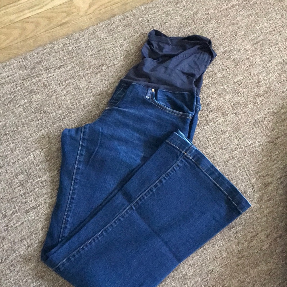 GAP maternity long & lean jeans.